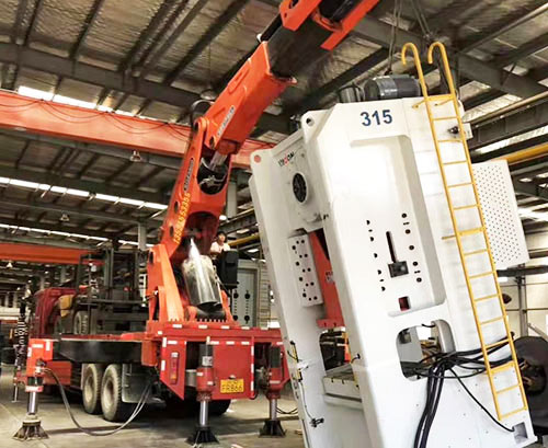 山海关提升工作效率，选择优质折臂吊租赁服务