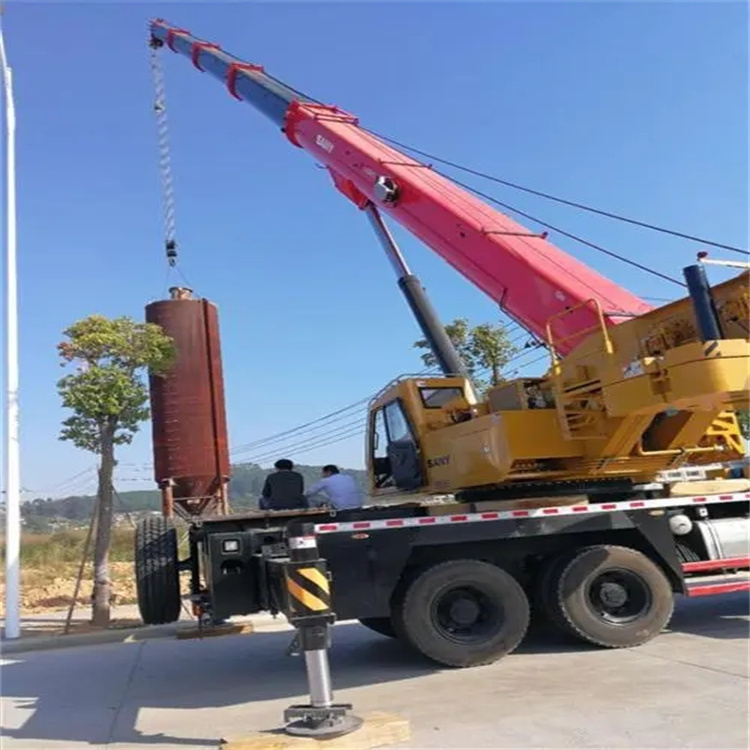 山海关专业吊车租赁多少钱