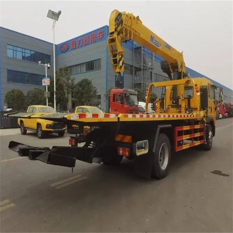 山海关附近小随车吊出租电话，轻松解决搬运烦恼