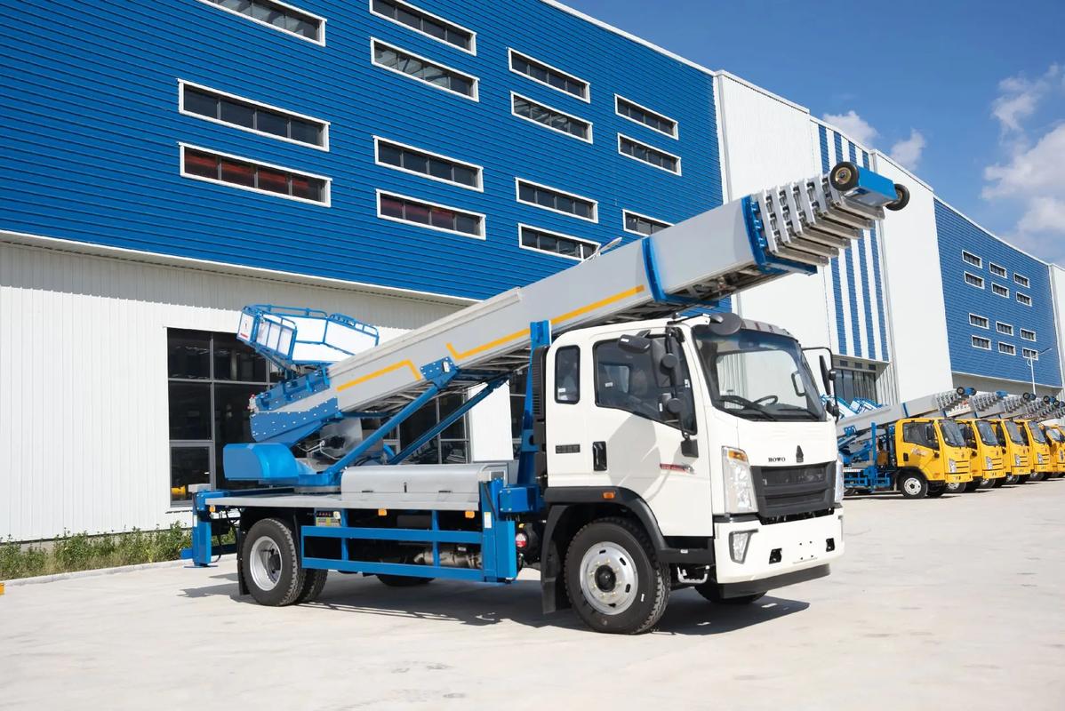 山海关出租云梯车高空作业车 建筑垃圾搬运