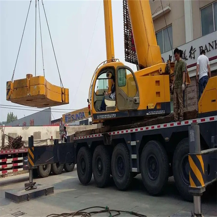 山海关当地吊车出租|机器吊装|75吨|工厂搬迁服务